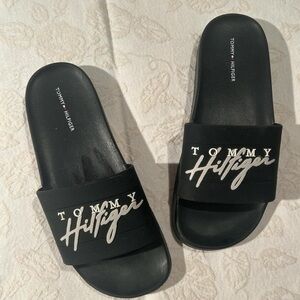 Tommy Hilfiger Women’s Black Slip on Casual Slides with white logo size 8